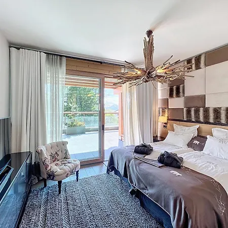 شقة ميغوي لوكشري ليفنغ آند سبا *****، كرانز مونتانا