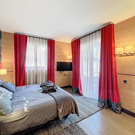 ميغوي لوكشري ليفنغ آند سبا *****، *