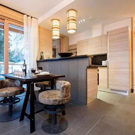 ميغوي لوكشري ليفنغ آند سبا *****،